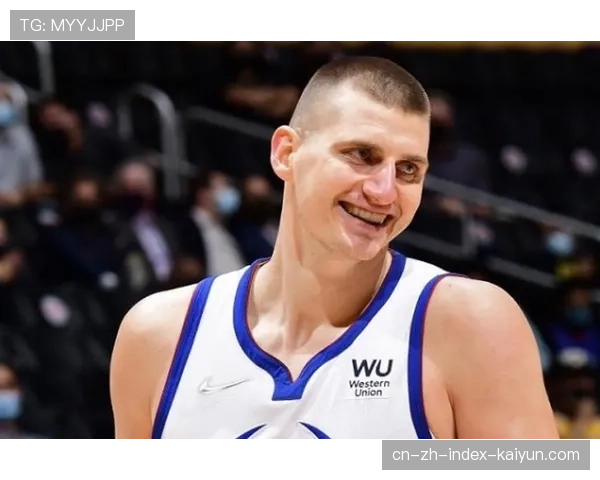 约基奇获有利吹罚 干净盖帽被误判为防守犯规 约基奇获有利吹罚 干净盖帽被误判为防守犯规